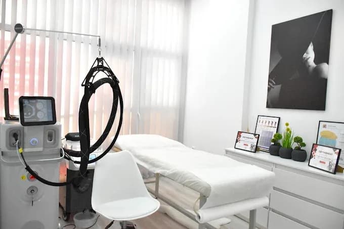 Centrul Laser "GRAND" (3/3)