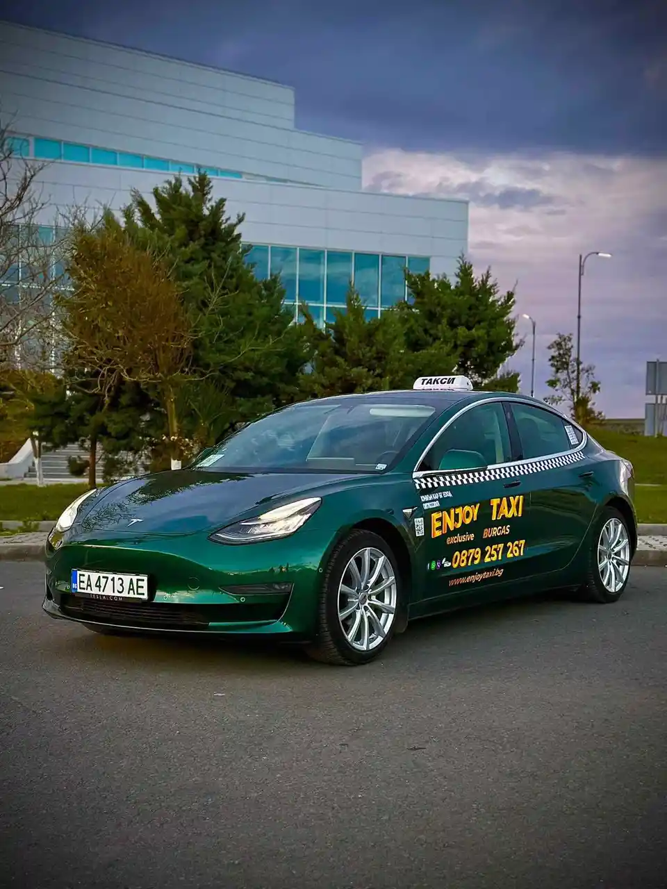 Taxi "Enjoy" (2/6)