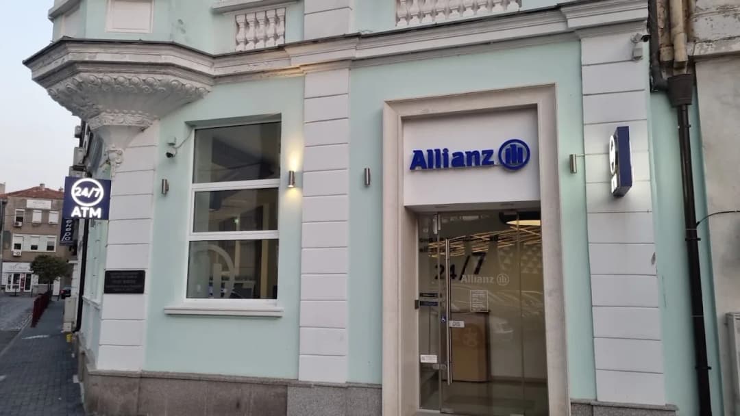 Алианц банк - клон на ул. Гео Милев
