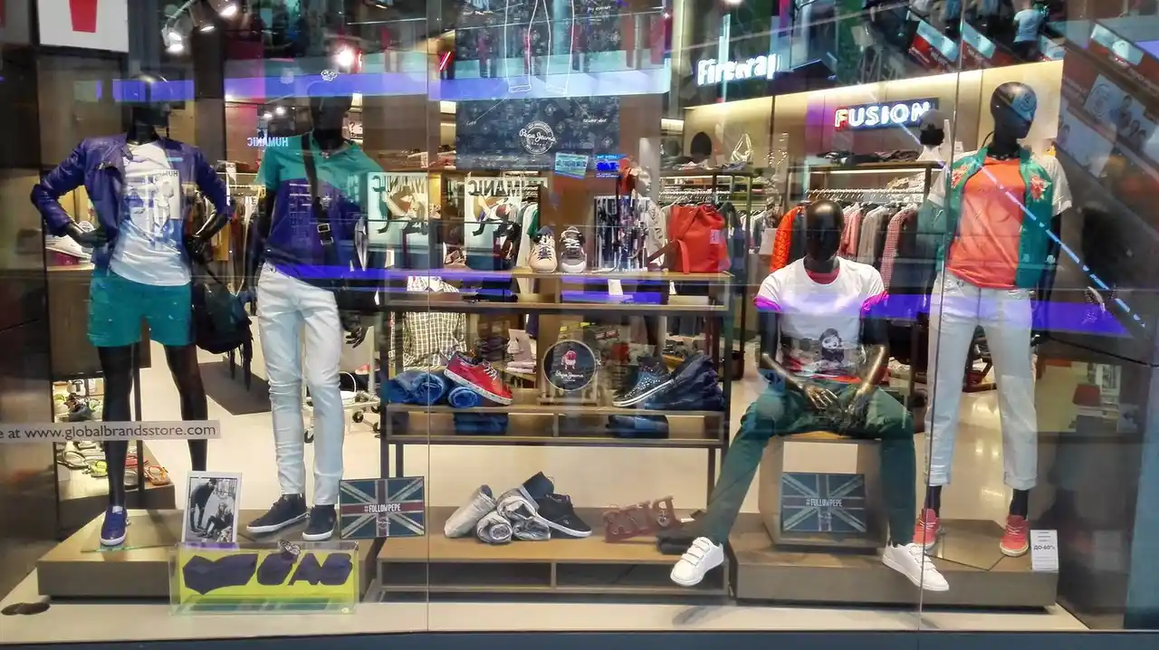 "Fusion" - магазин за дрехи и обувки в Mall Galleria Бургас