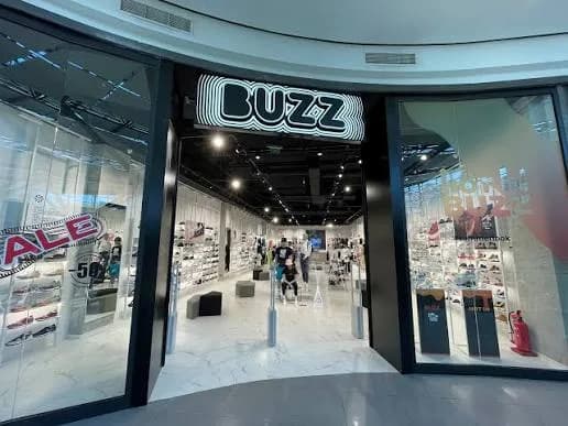 BUZZ Бургас спортни обувки и мода