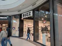 Чисти Обувки Drop Off BUZZ Бургас