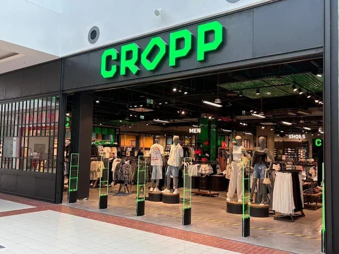 "Cropp" – магазин за дрехи в Mall Galleria Бургас