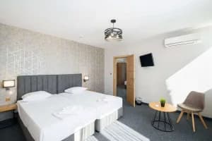 Hotel "Avenue Deluxe" (3/3)