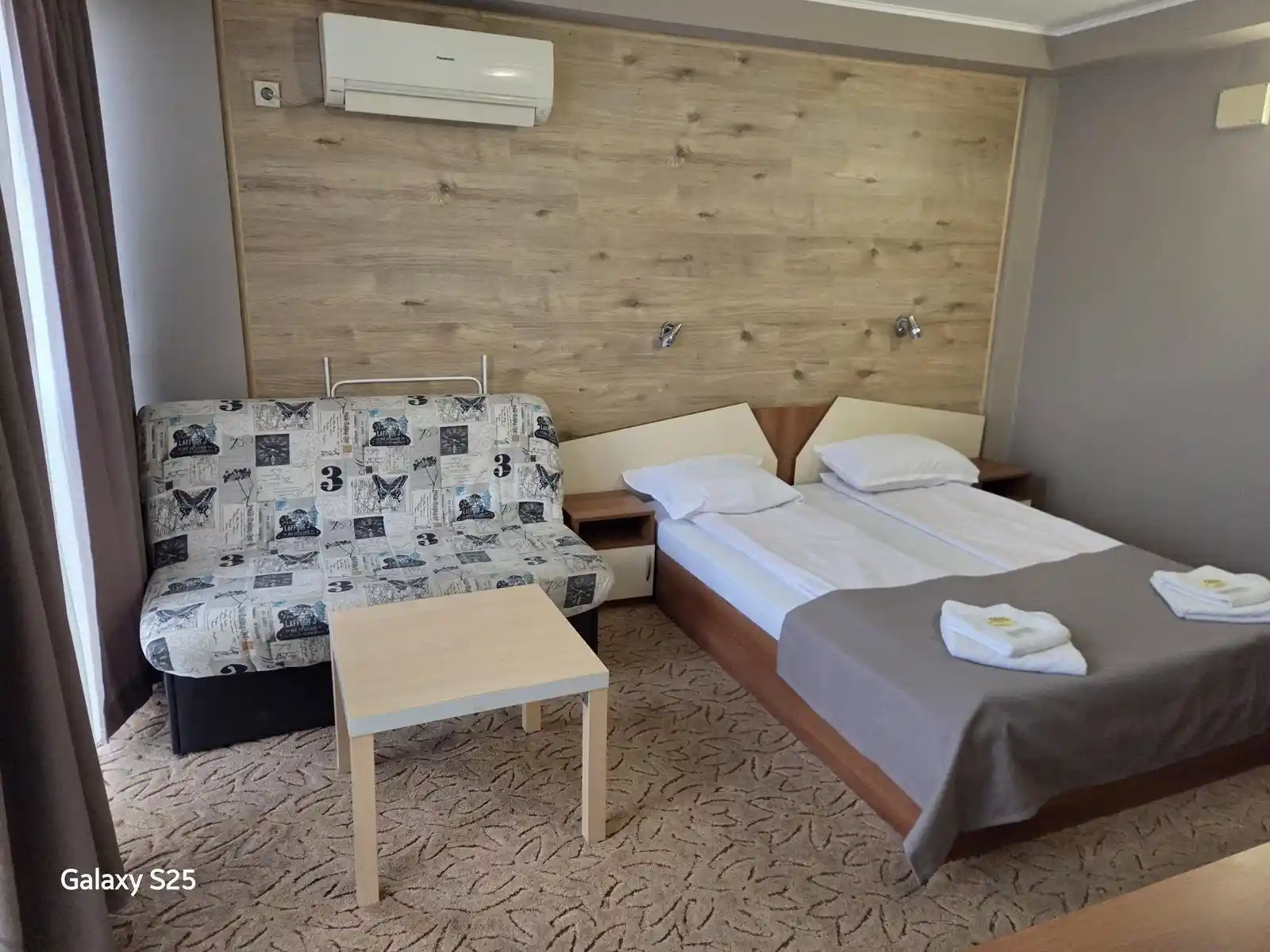 Hotel "Kedara" (2/3)
