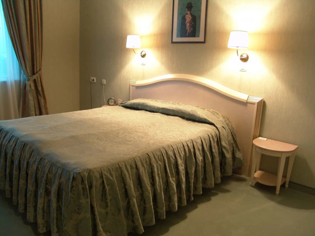 Business Hotel "Mirage" (2/4)