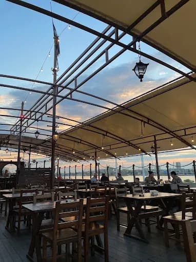Restaurant "Jolly Roger" (2/2)