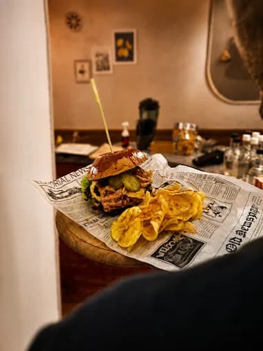 Ресторант "Cachot Kitchen & Bar" (3/3)
