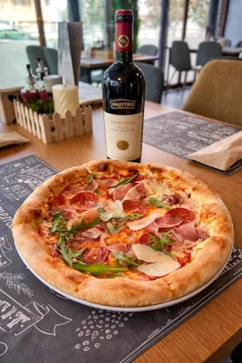 La Mesa - moderno ristorante a Sarafovo, Burgas (2/3)