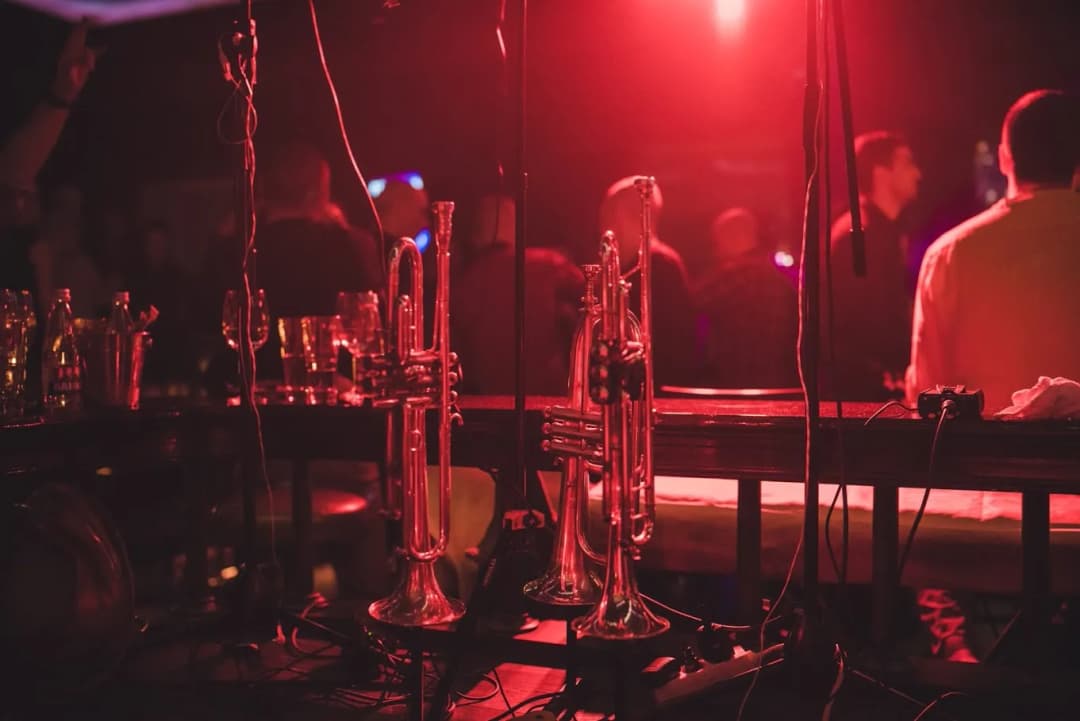 Piano Bar "Sinatra" w centrum Burgas (2/5)