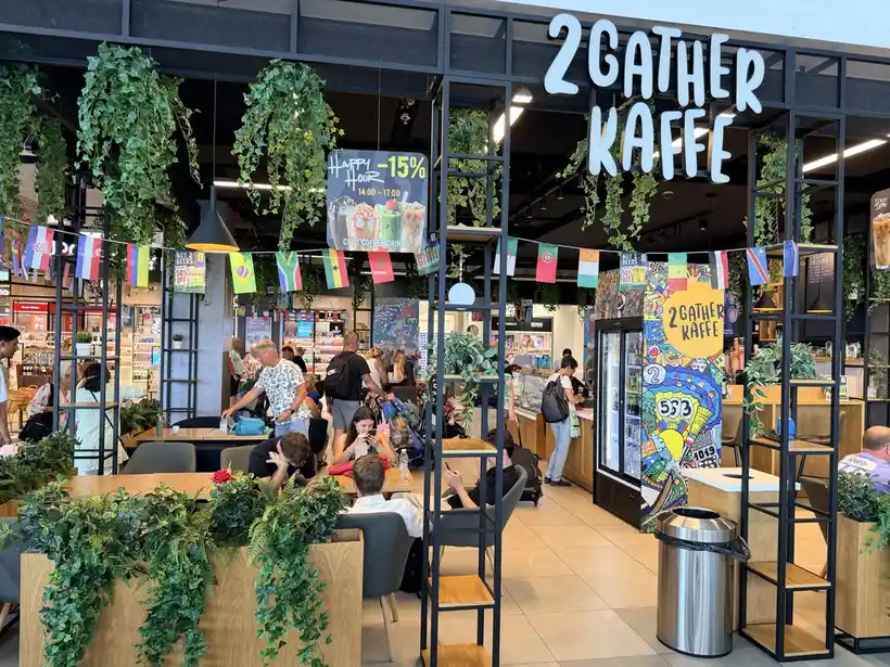 "2GATHER KAFFE" - кафене на Летище Бургас