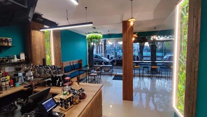 Kawiarnia "New Coffee World" w dzielnicy Bracia Miladinovi (3/3)