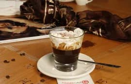 "Ginger" Café am Flughafen Burgas (4/4)