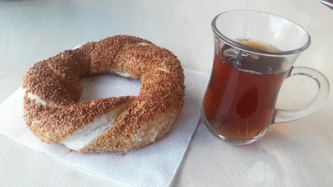 "Simit Sarayi" Cafe-Bakery (2/2)